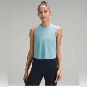 Lululemon cropped Sculpture Tank in Tidal Teal